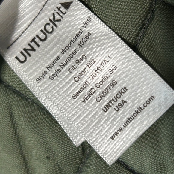 UNTUCKit Woodcrest Vest Quilted Full Zip Snap Button Black Men's Size S, Reg Fit - Picture 8 of 10